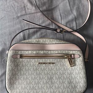 Michael Kors Cream Crossbody with Pale Pink Trim
